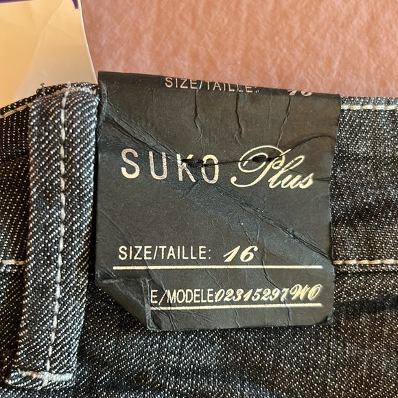 SUKO Plus blue jeans with side grommets Size 16 detailed buttons - Picture 7 of 7